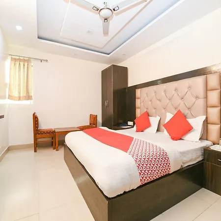 Oyo 14721 Hotel Vishesh Continental